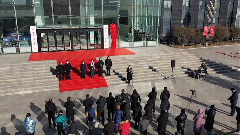 婚庆短视频素材可以分为以下几类：